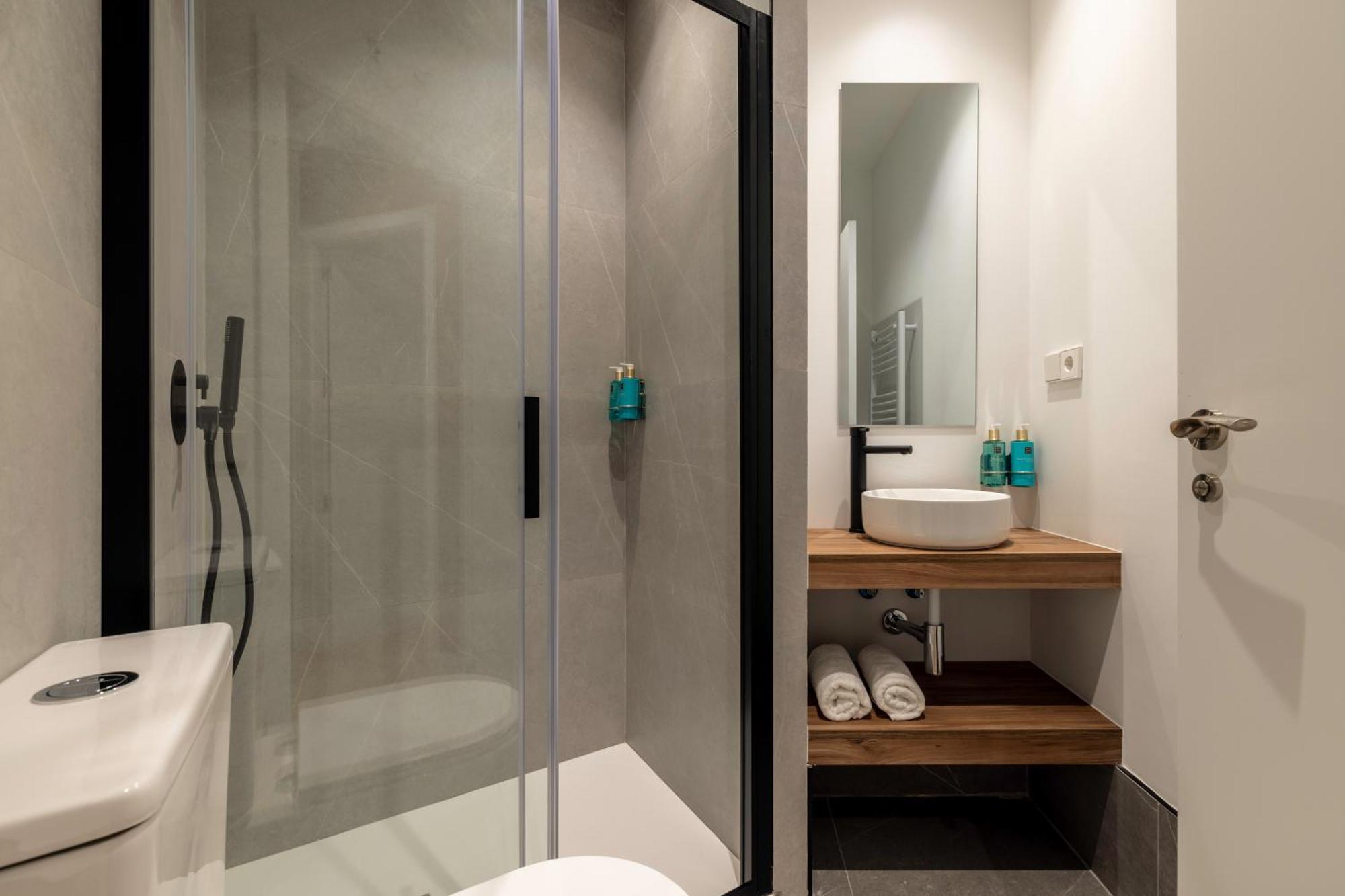 New Designed Flat 3 Bedrooms 2 Showers Madrid Eksteriør bilde